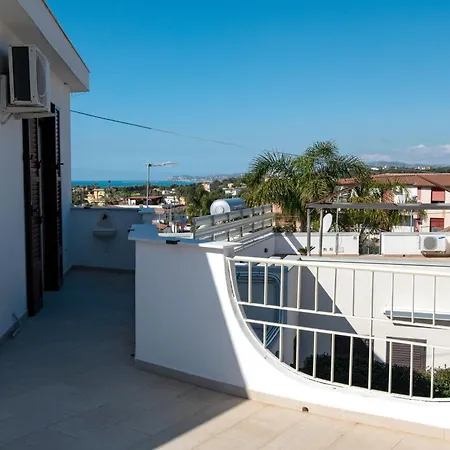 La Terrazza Sul Tramonto - In A Near The Sea In San Leone - Parking And Air Conditioning