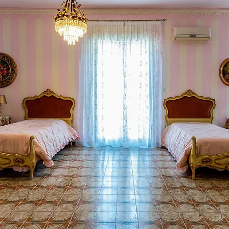 Villa La Terrazza Sul Tramonto - In A Near The Sea In San Leone - Parking And Air Conditioning